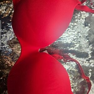Victoria's Secret Vibrant Red Bra